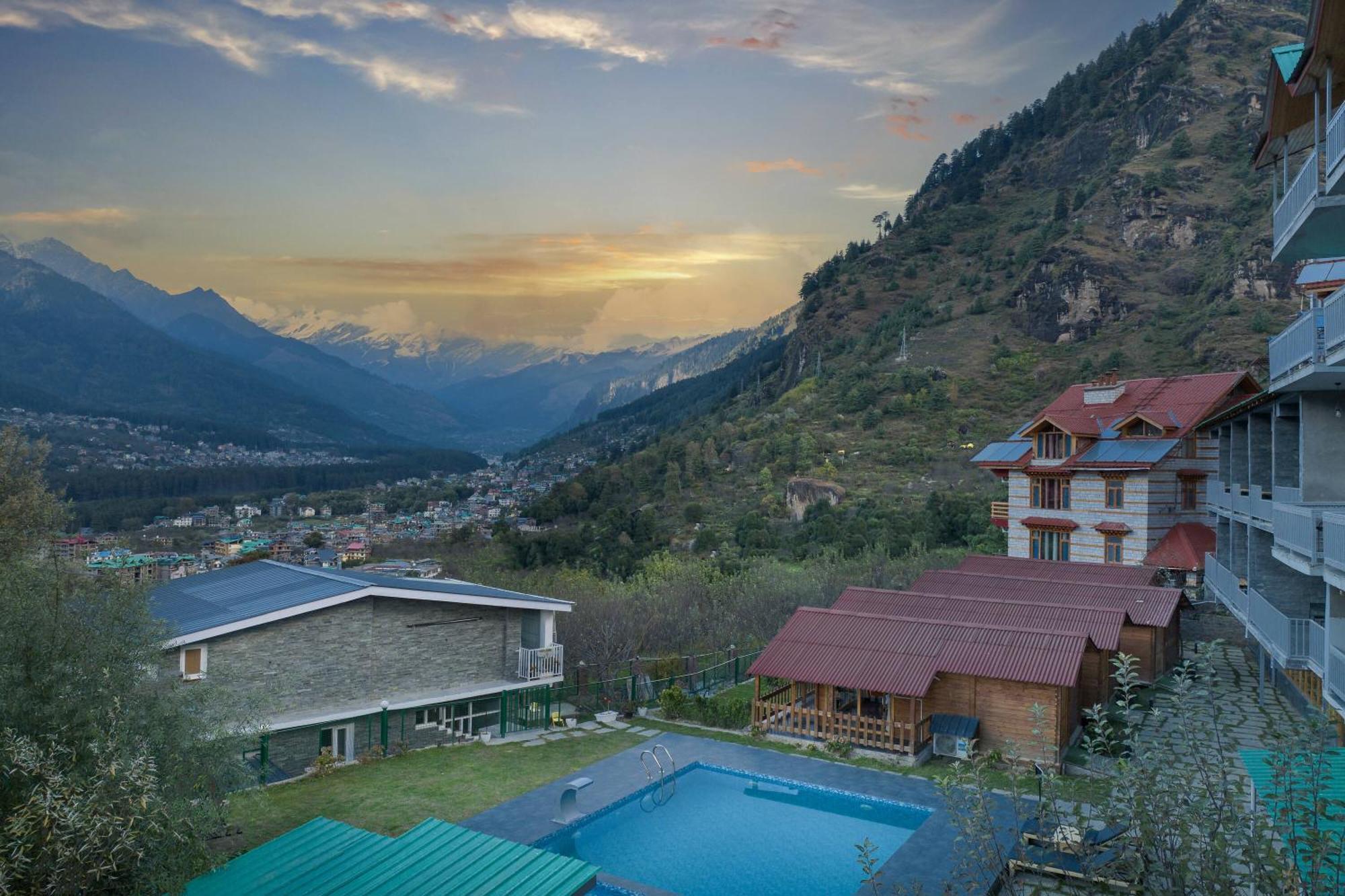 Hotel Echor Himalayan Heights Manali Zewnętrze zdjęcie