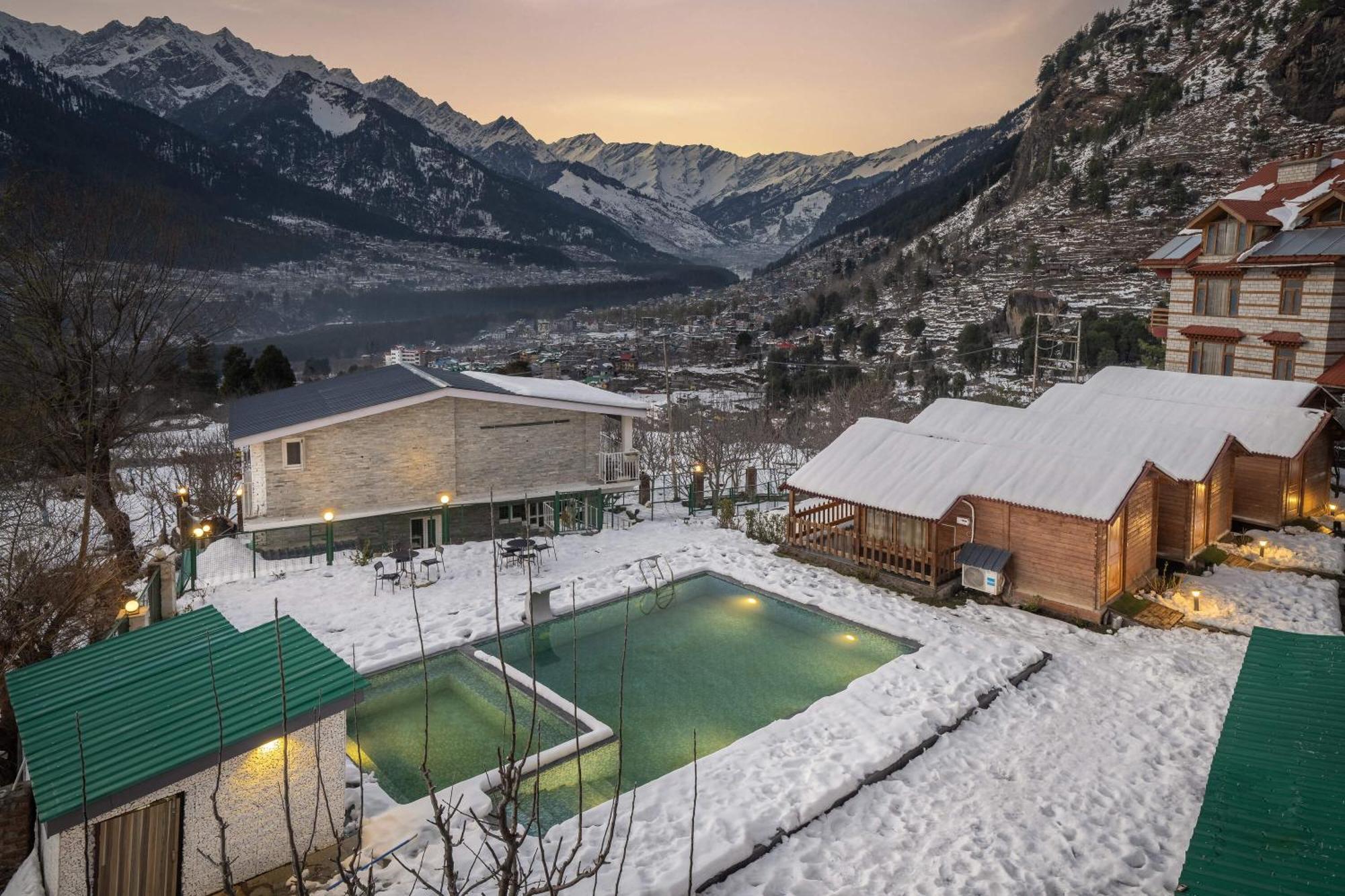 Hotel Echor Himalayan Heights Manali Zewnętrze zdjęcie