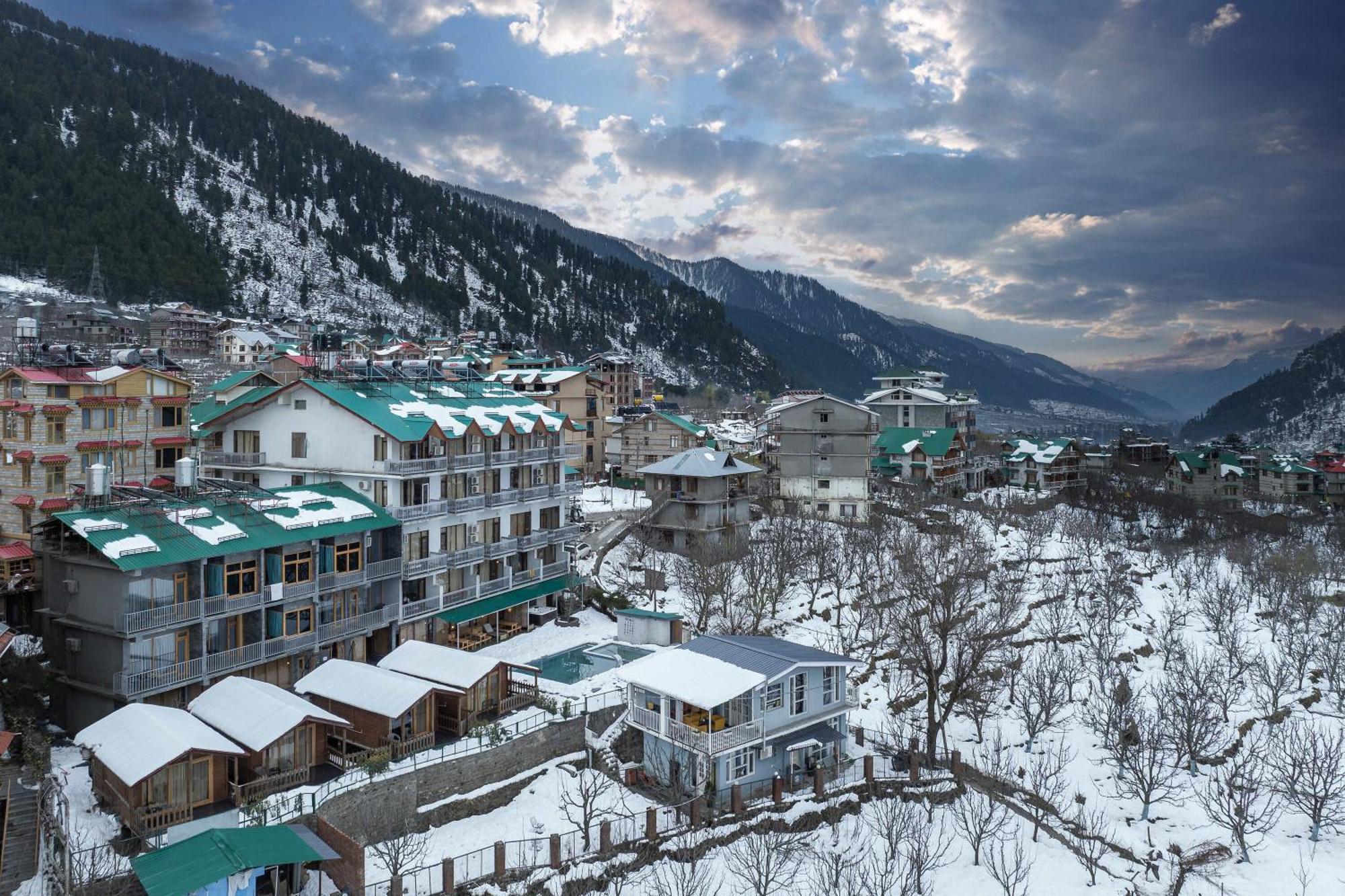 Hotel Echor Himalayan Heights Manali Zewnętrze zdjęcie
