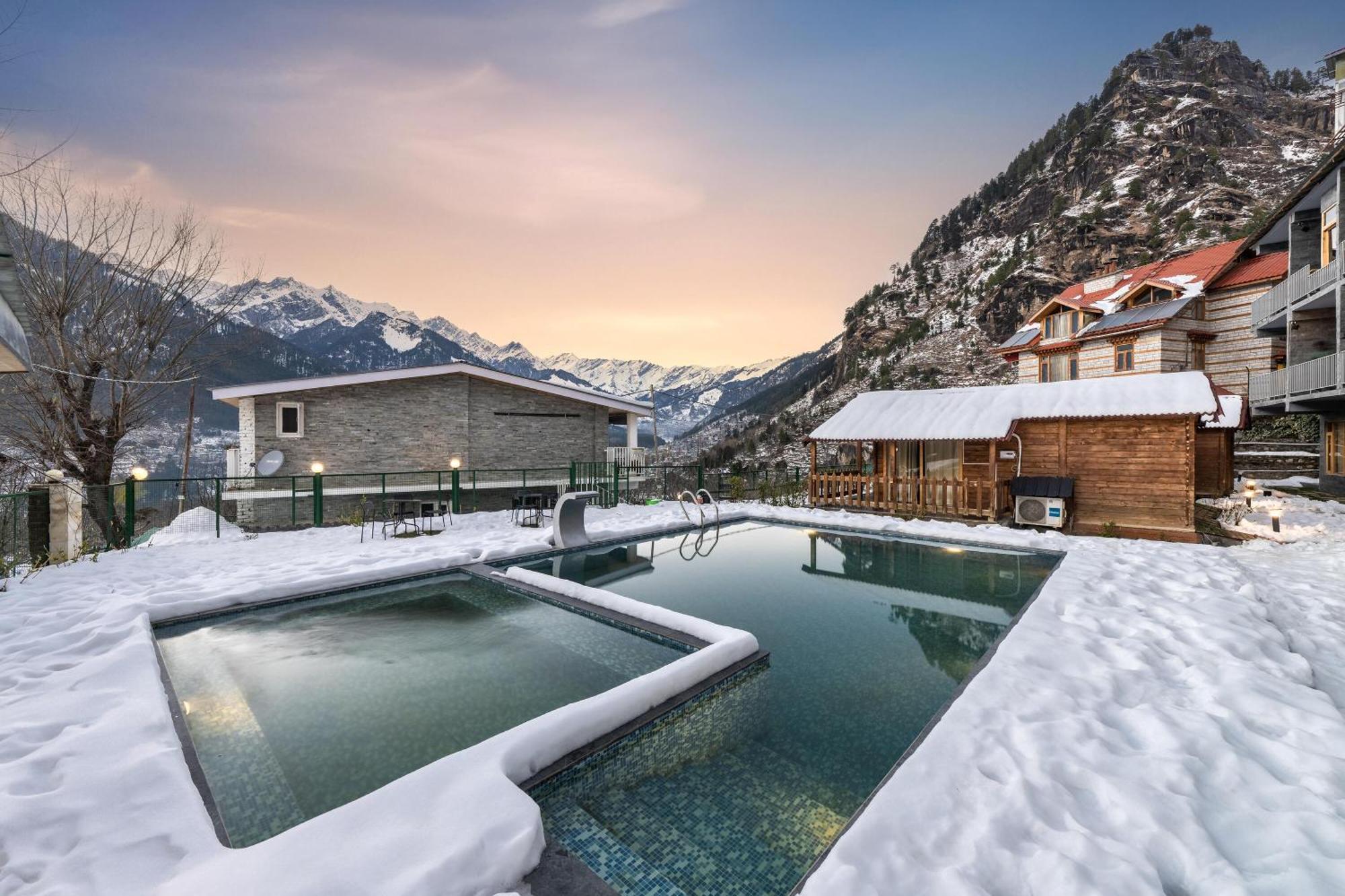 Hotel Echor Himalayan Heights Manali Zewnętrze zdjęcie
